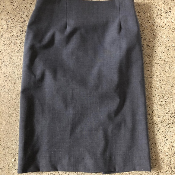 ❌SOLD❌Theory Wool Blazer and Skirt Set - Picture 8 of 15